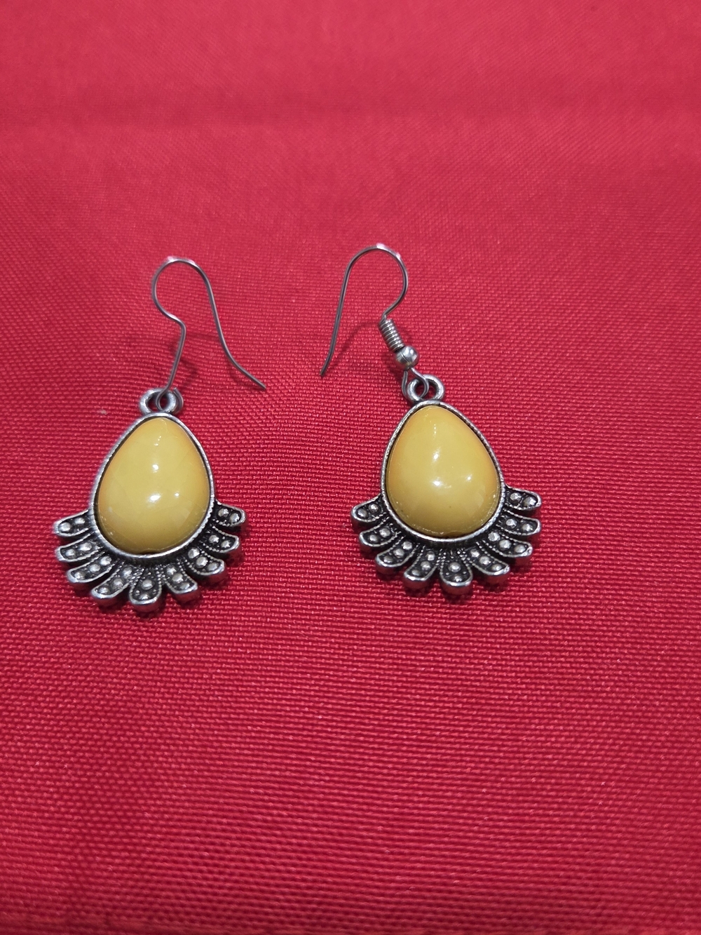 Yellow Teardrop Scalliped Dangle Earrings
